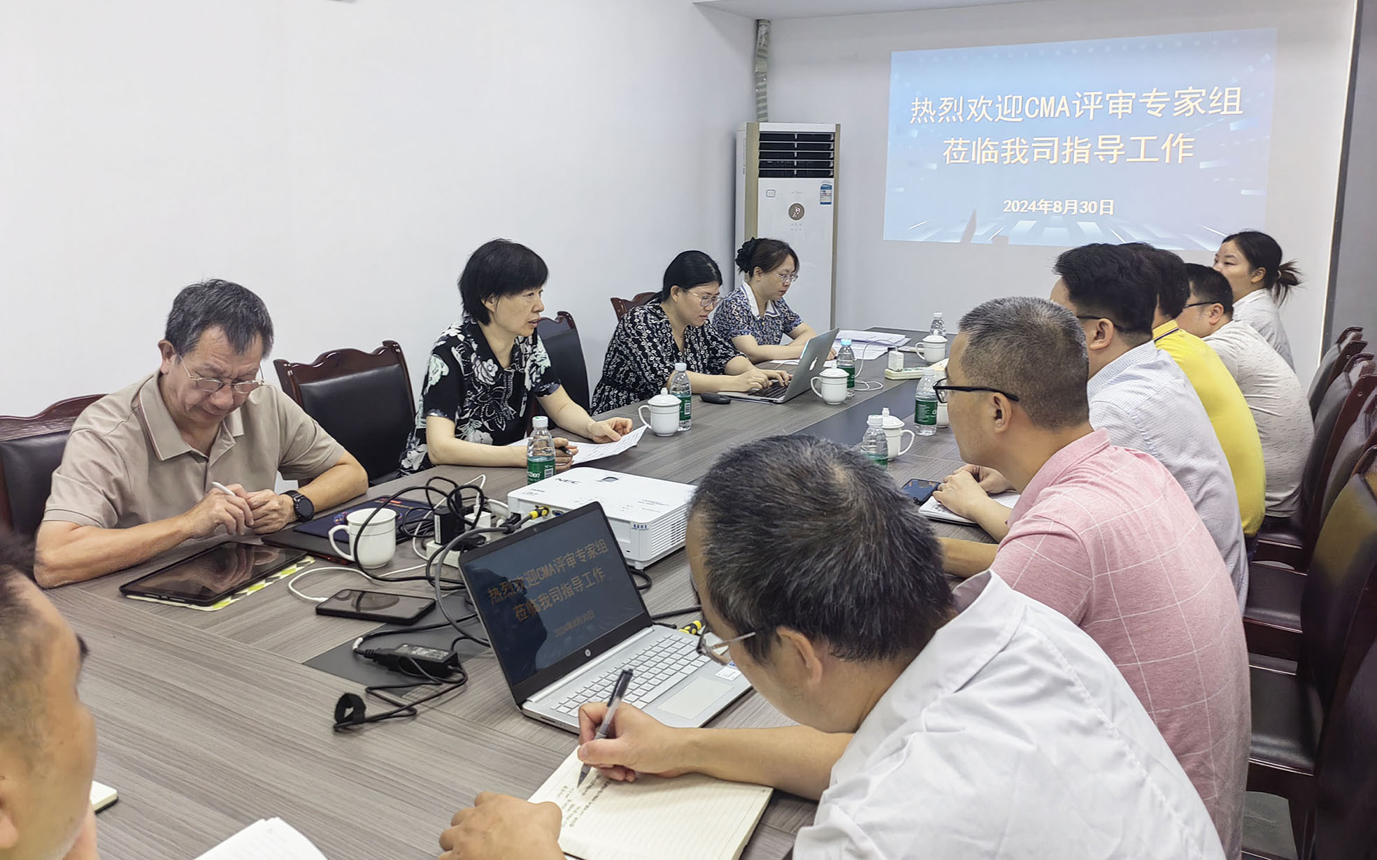 �����Ṥҵ�����������ල���������Ǩ��ַ��˳��ͨ��˫֤����