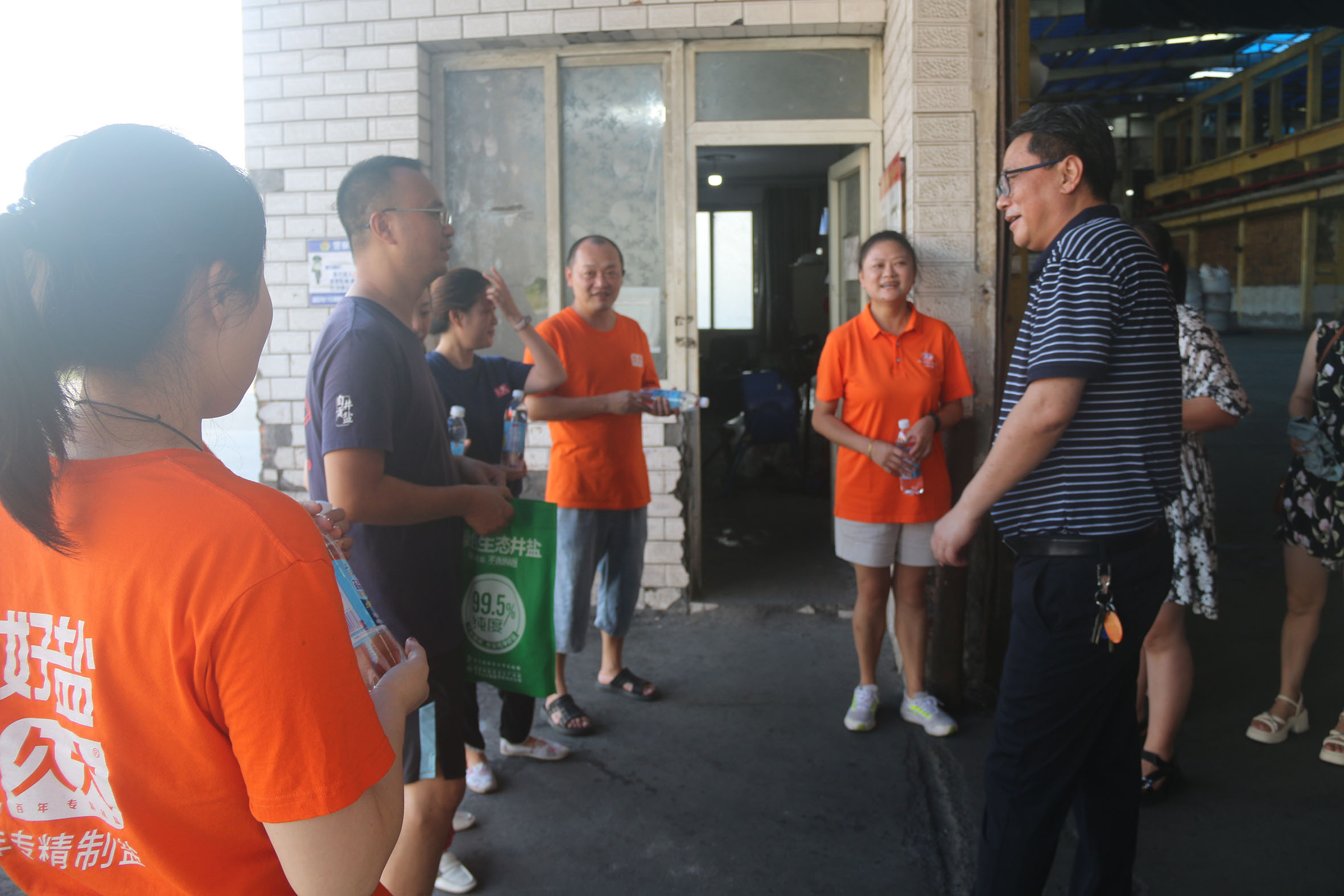 ����������  ��ע������